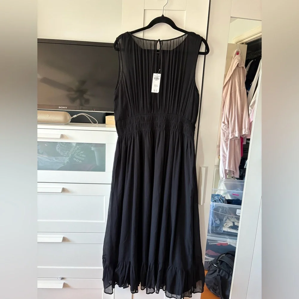 Abercrombie Elegant Black Sleeveless Dress - Picture 1 of 2